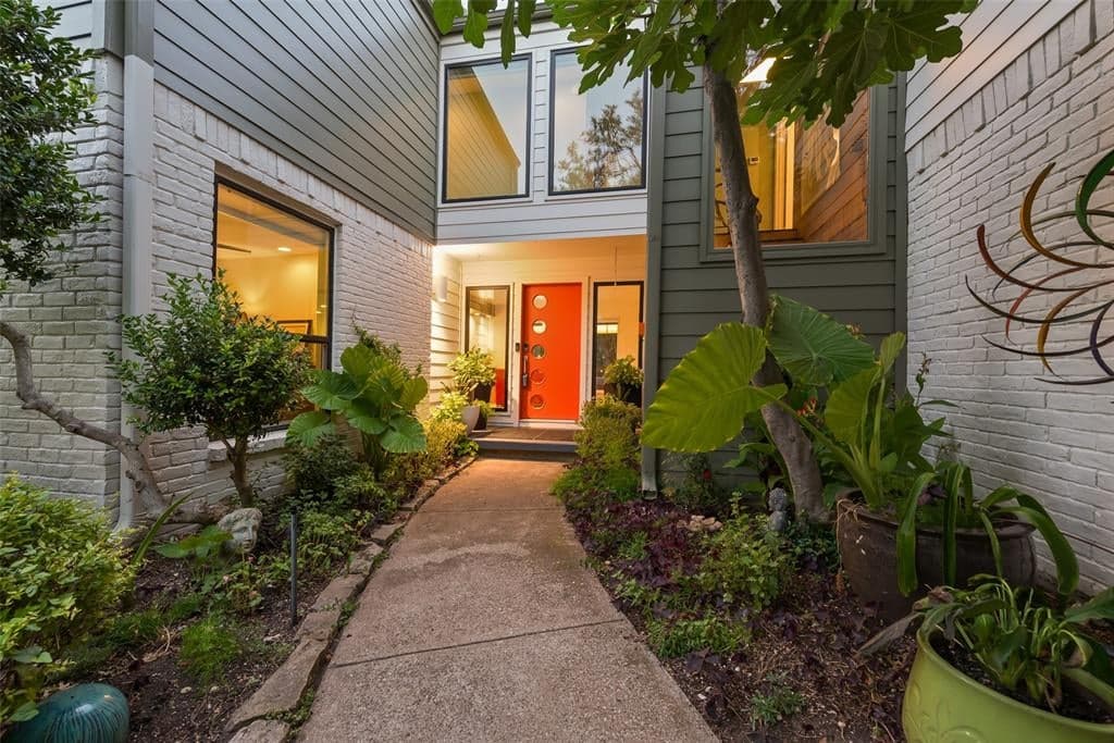 3237 Sharpview Cir