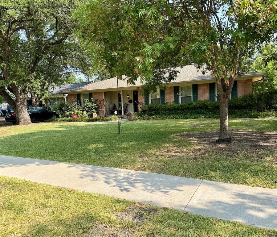 3548 Waldorf Dr