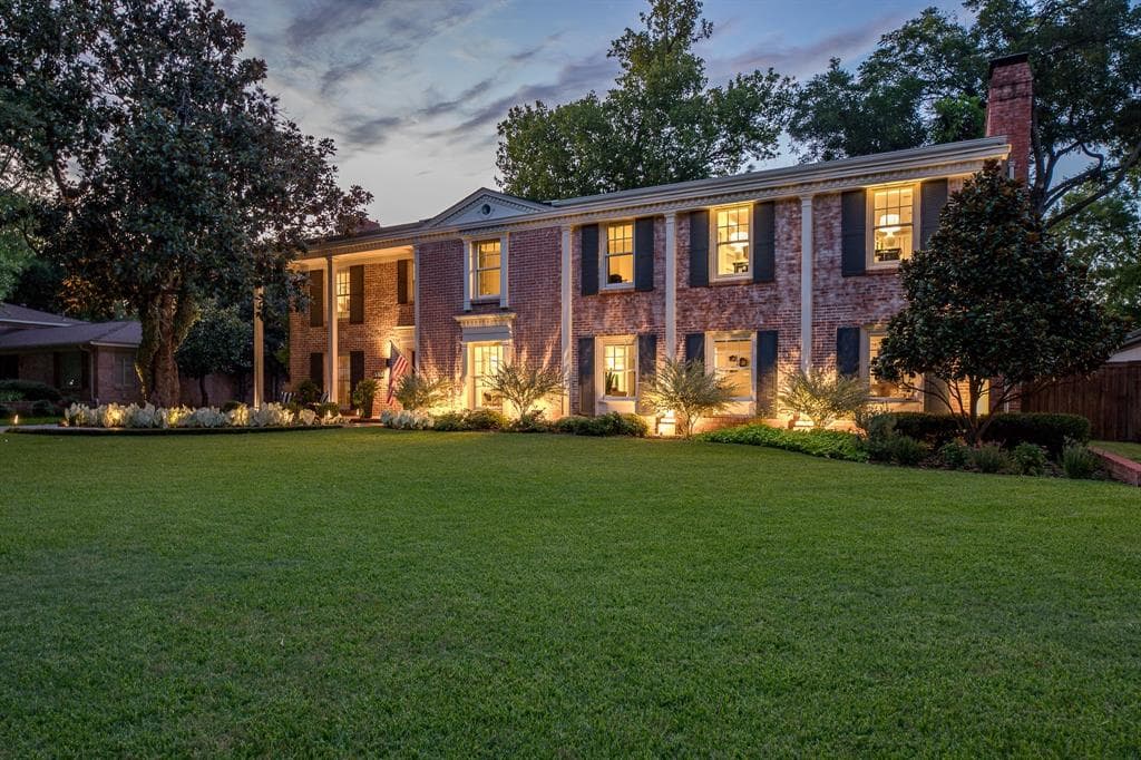 2018 Berkley Dr