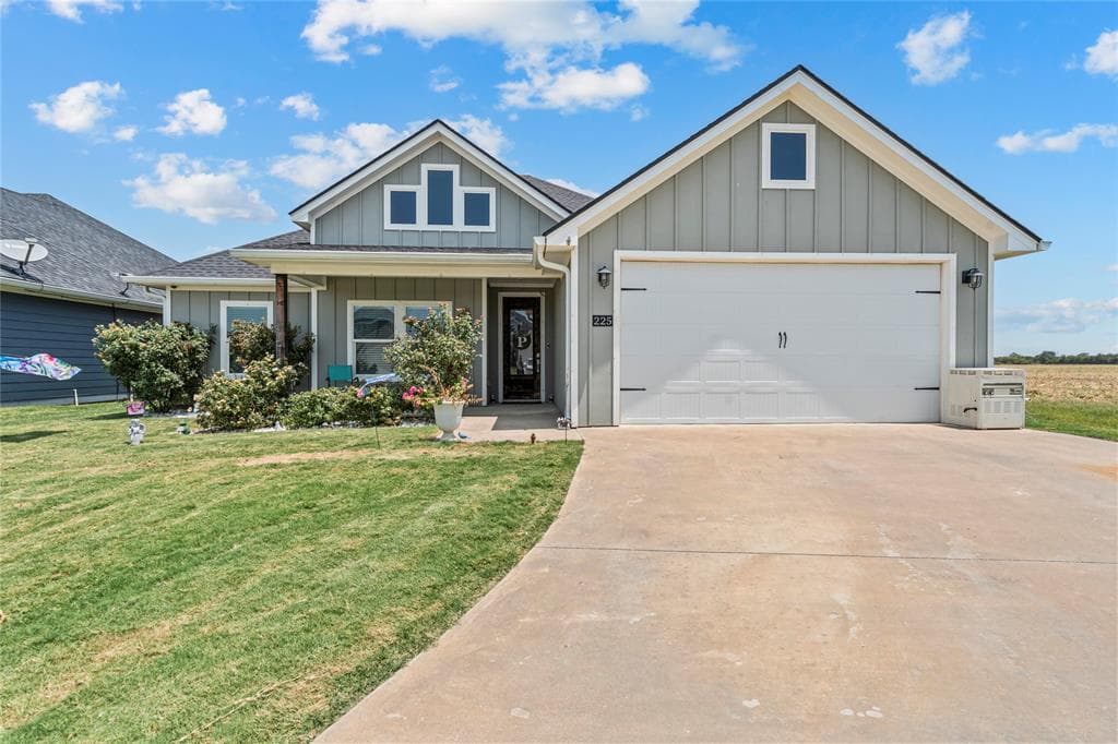 225 Swan Lk