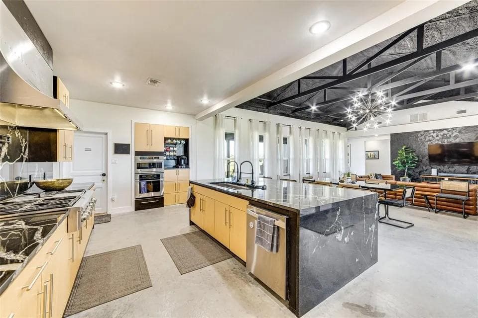 Gallery image 2