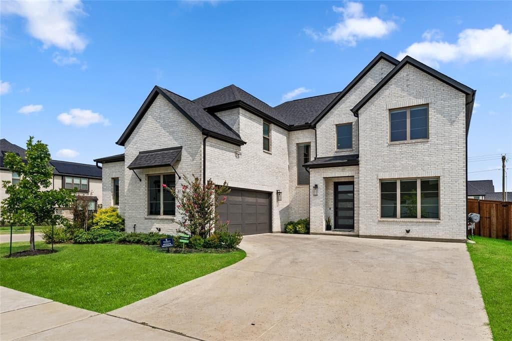 616 Barcara Ln