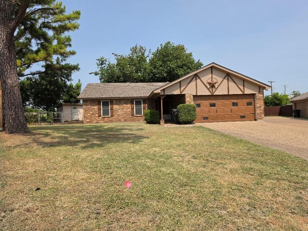 2024 Pebblecreek Dr