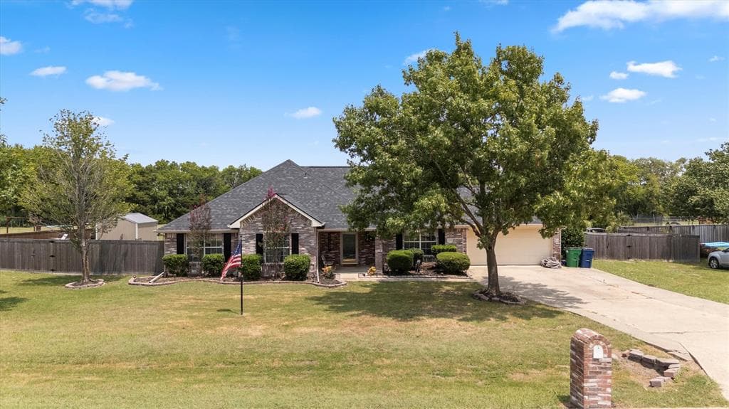 112 Carrington Dr