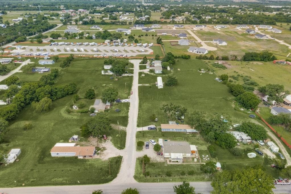 2502 County Road 900