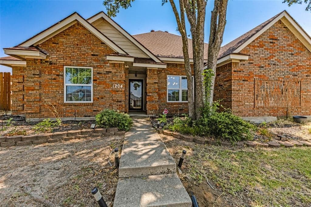 204 N W A Allen Blvd