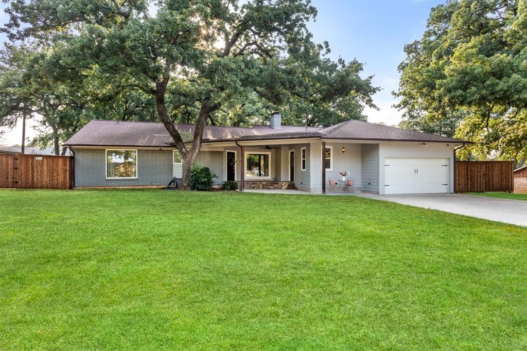 149 Redwood Dr