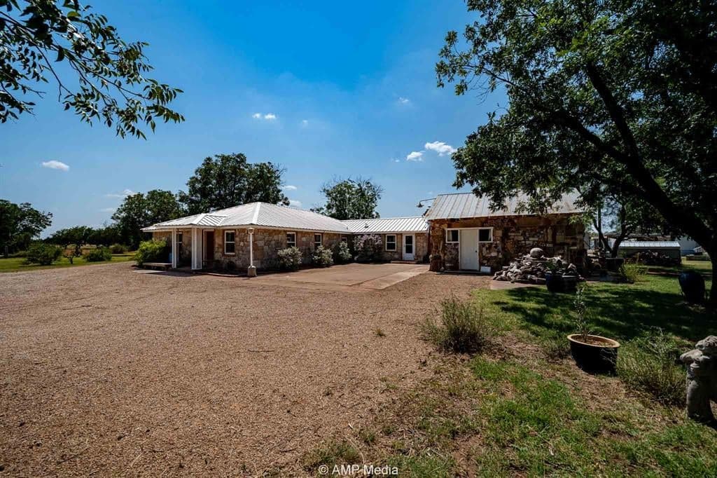 128 County Road 104