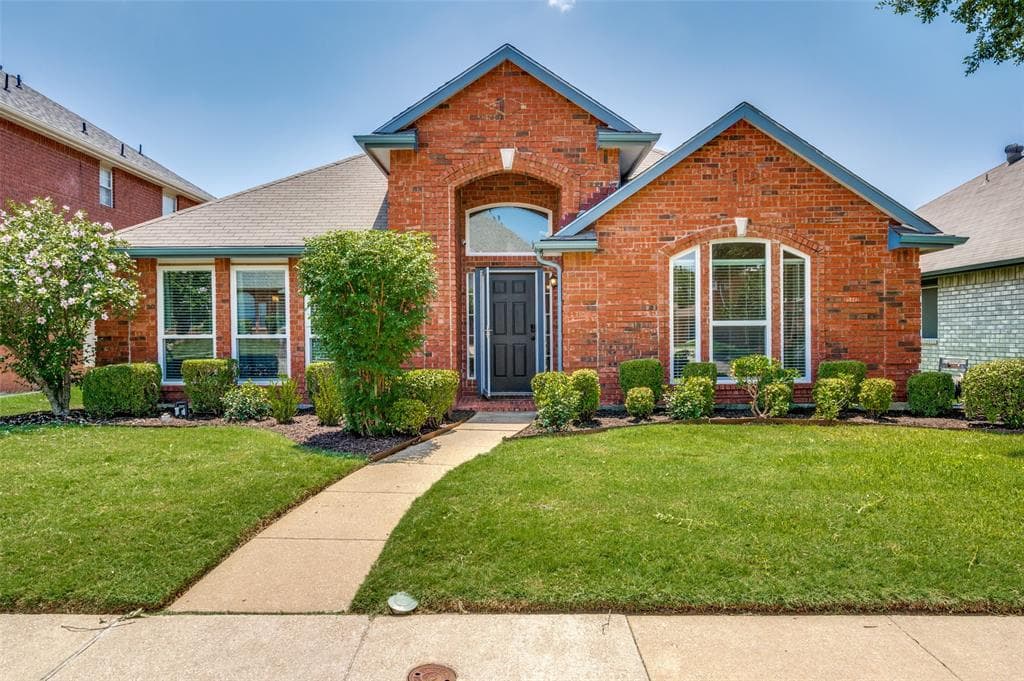 1644 Bennington Dr
