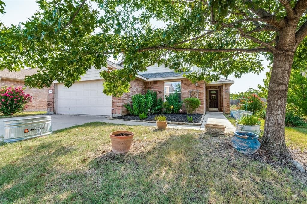 5440 Cameron Dr