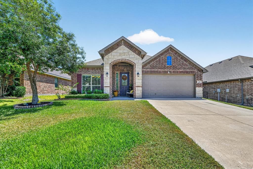 220 Carson Dr