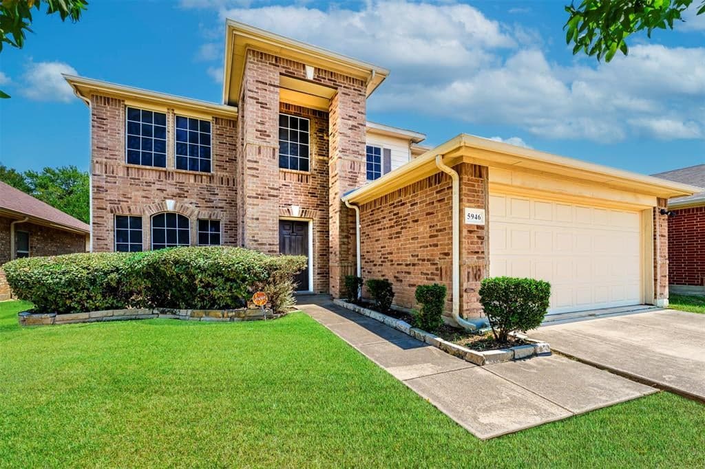 5946 Harbor Glen Dr