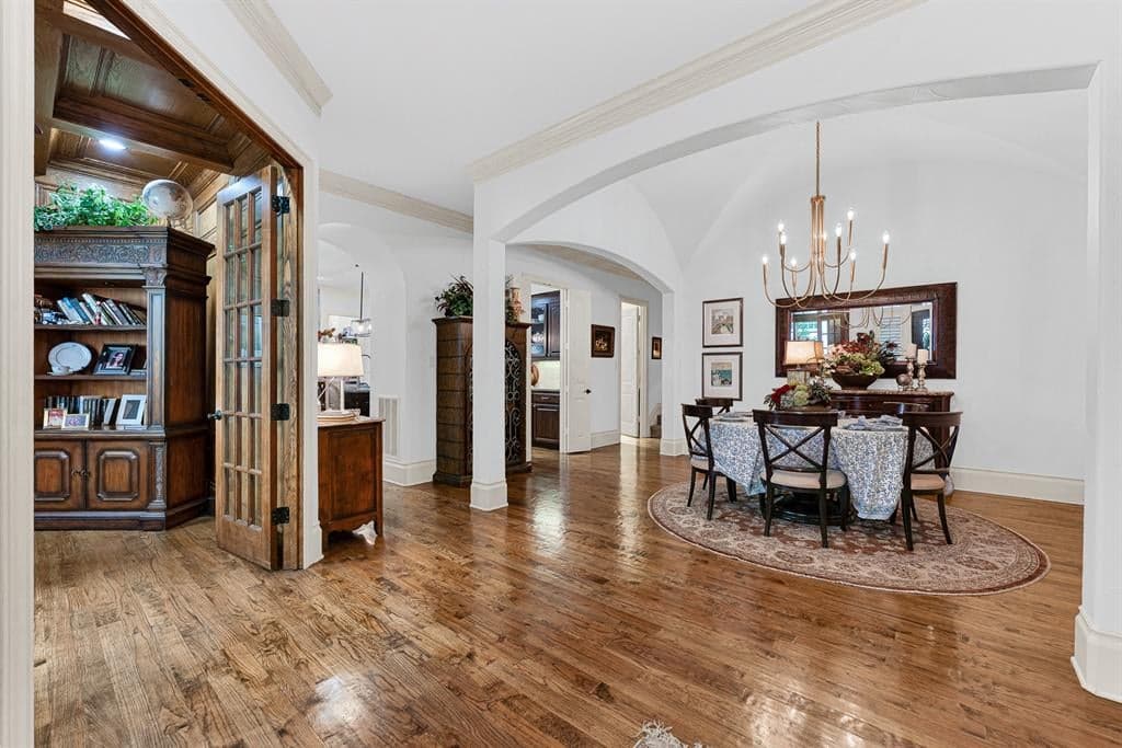 Gallery image 2