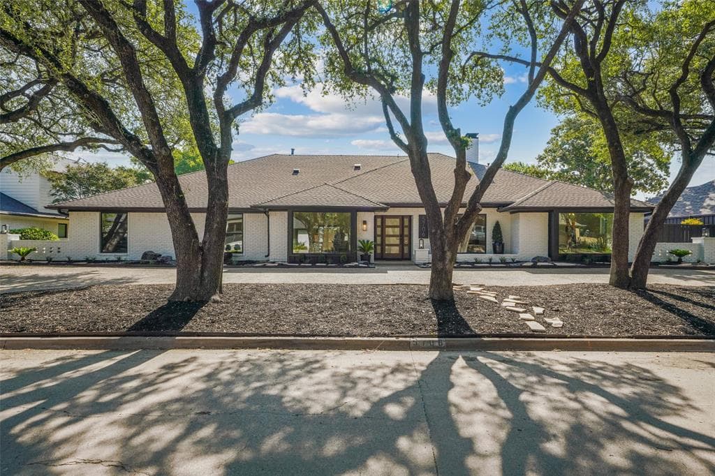 5706 Club Hill Cir