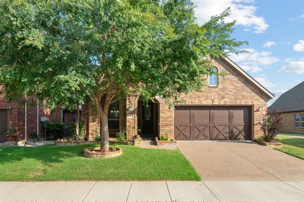 2800 Cole Castle Dr
