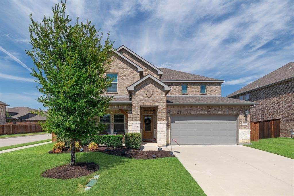 10101 Lakemont Dr