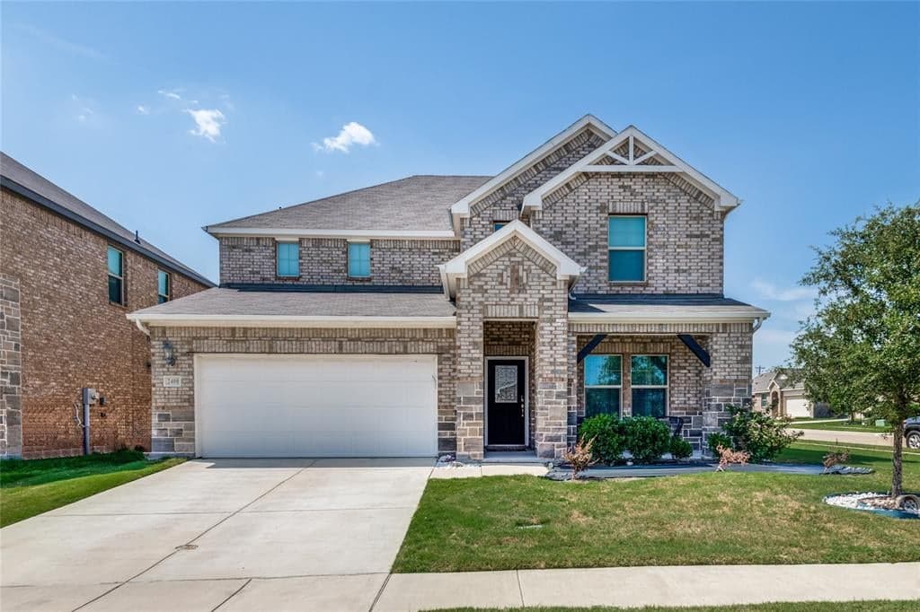 2400 Lalun Ln