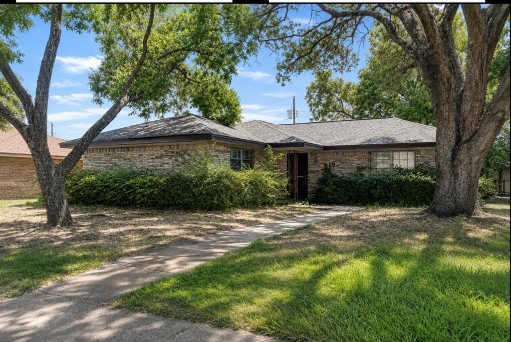 419 Dogwood Dr