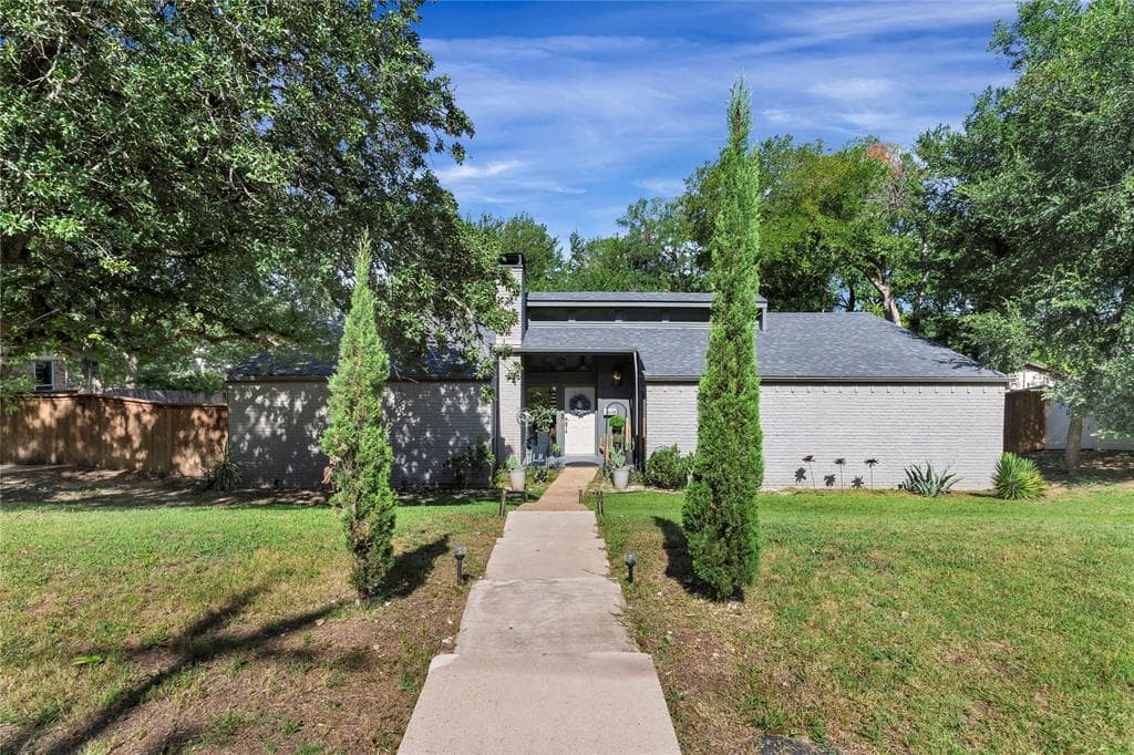 1648 Tierney Rd