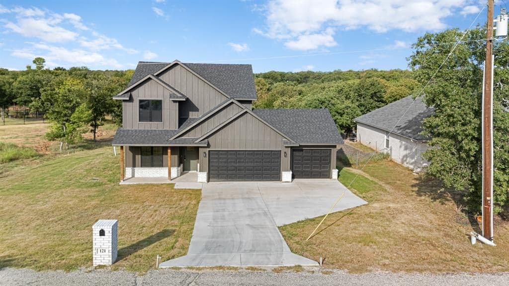 121 Jim Walters Dr