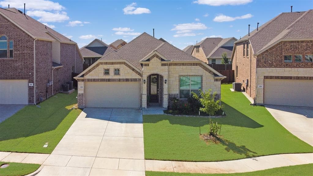 1209 Sweetgum St