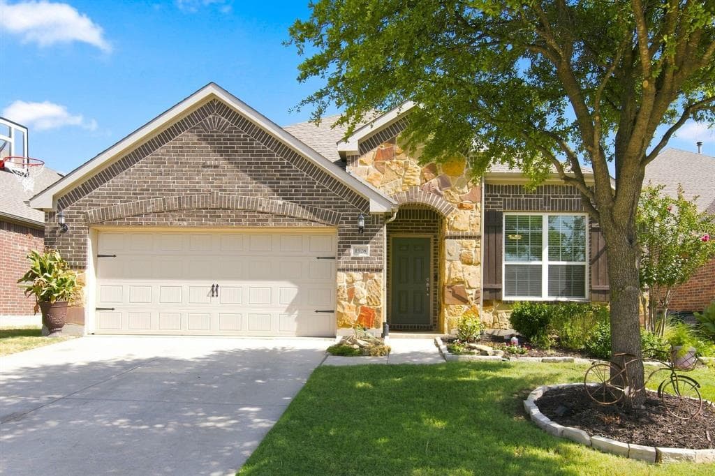 1528 Westview Ln