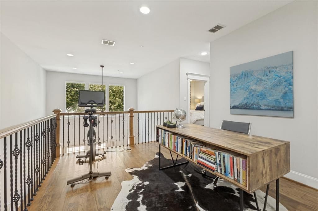 Gallery image 4