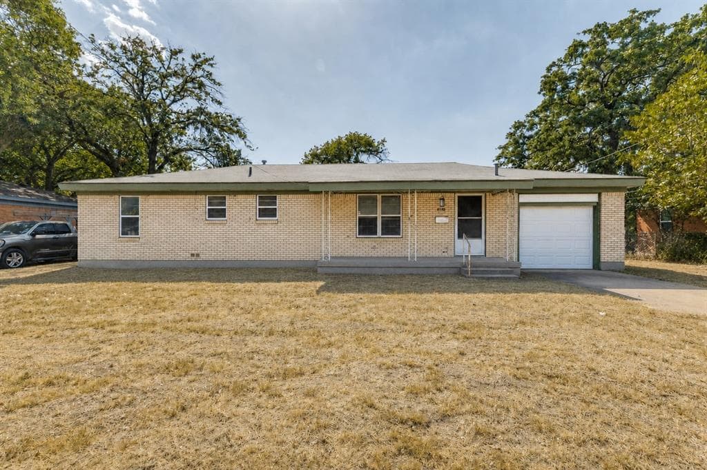 3021 Edith Ln