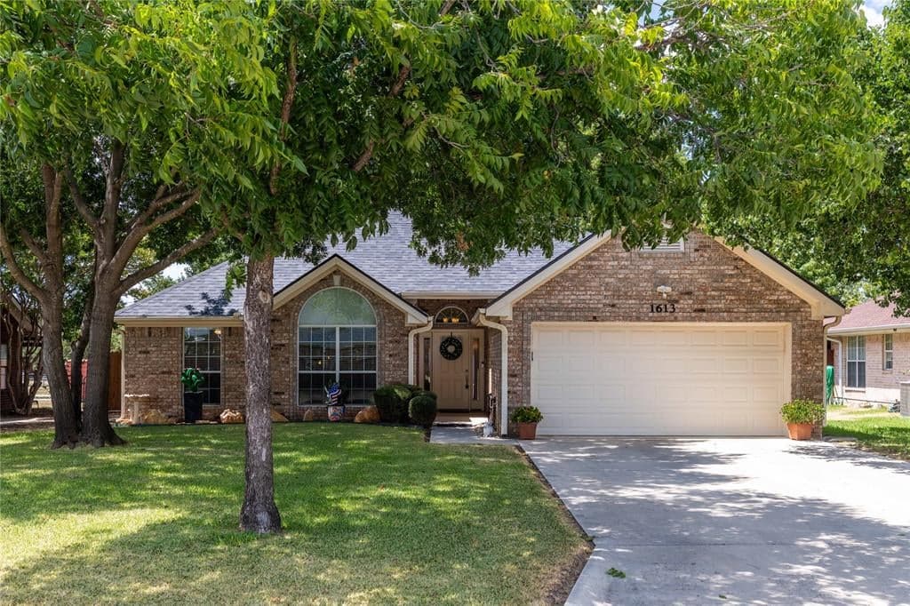 1613 Southgate Dr