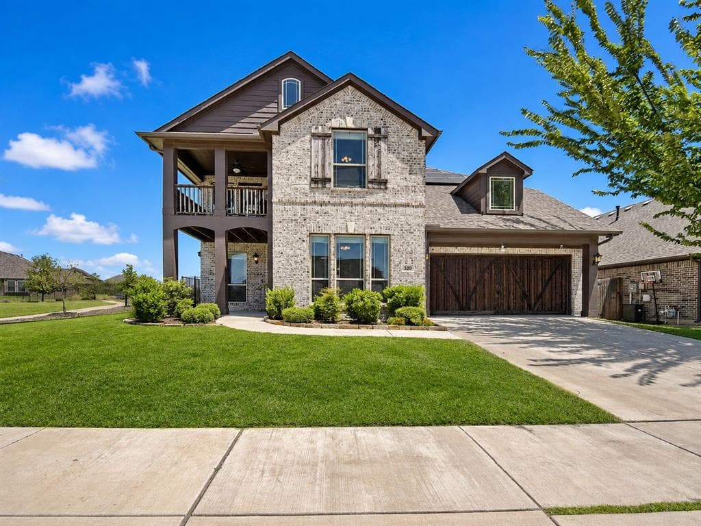 320 Robert Joseph St