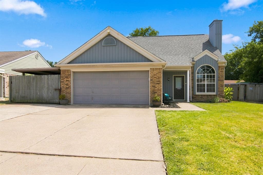 3720 Bigleaf Ln