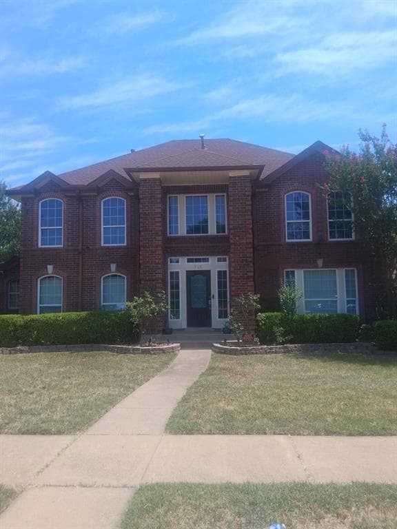 715 Pulitzer Ln