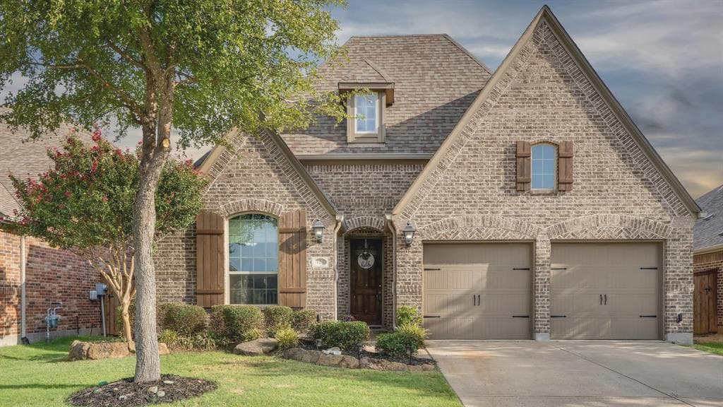 124 Village Creek Dr