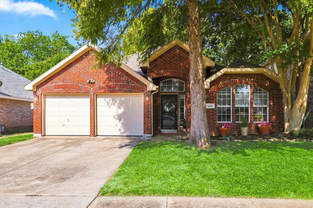 1621 Nicole Ln