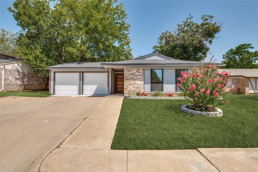 1230 Cielo Vista Dr