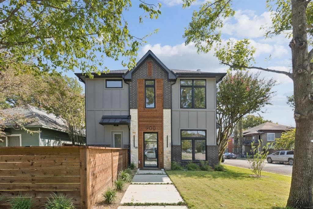 900 Haines Ave