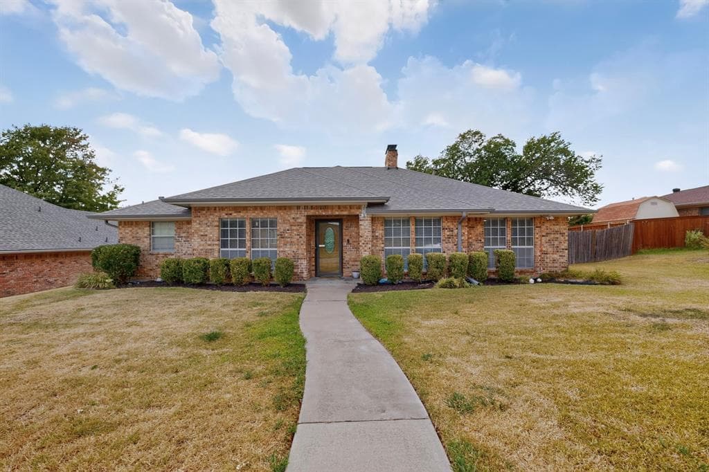2413 Club Meadow Dr