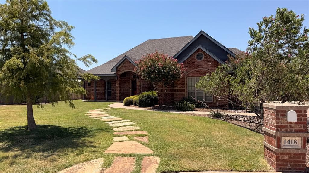 1418 Roadrunner Ct