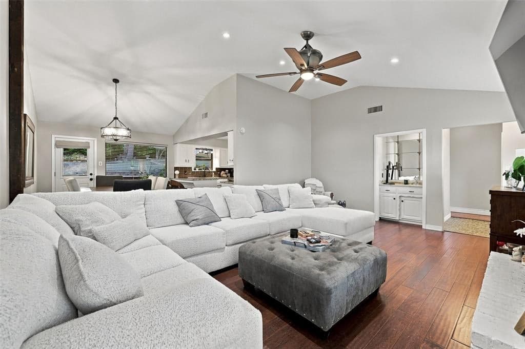 Gallery image 4