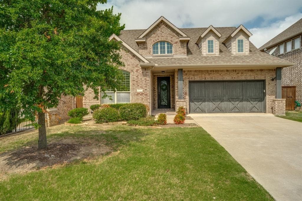 3257 Sky Ln