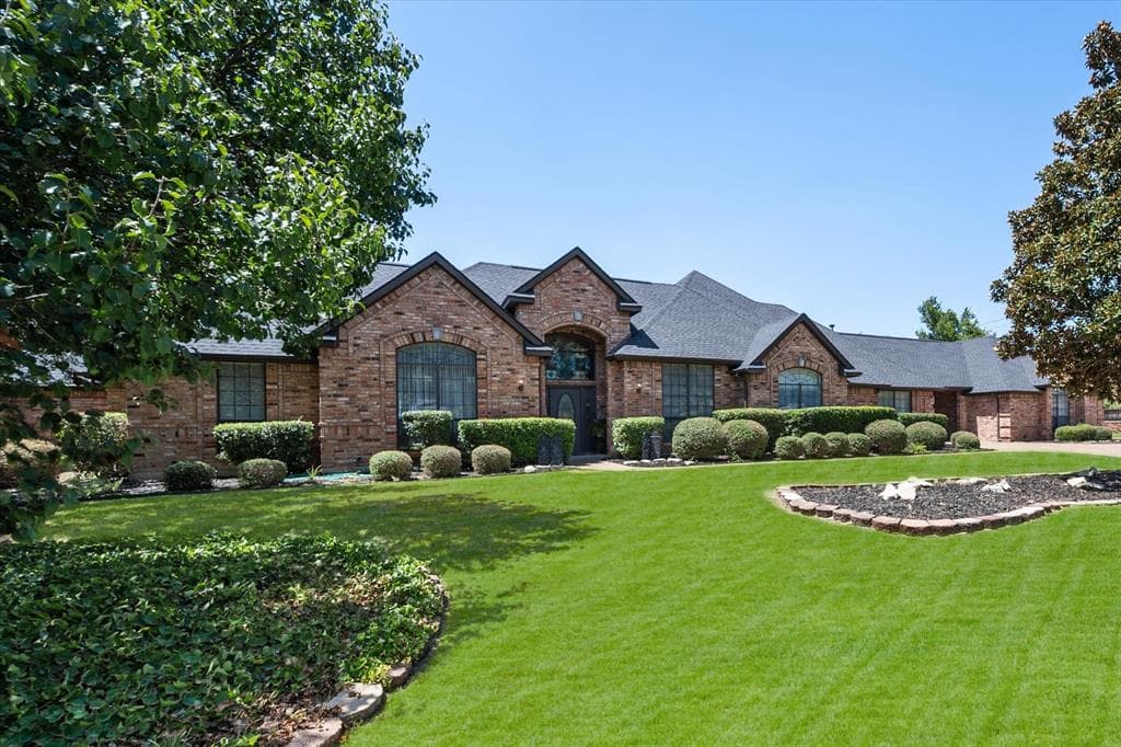 1388 Fairhaven Dr