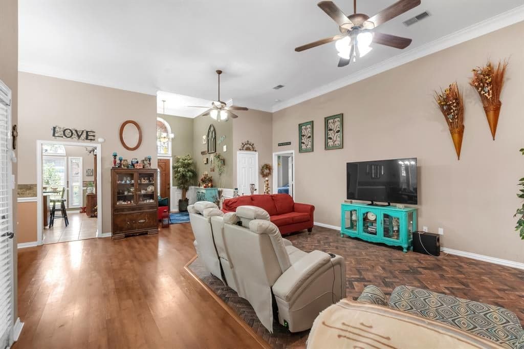 Gallery image 4