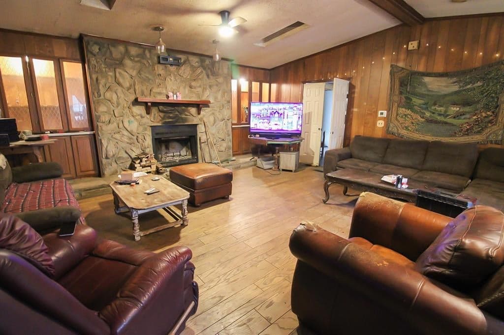 Gallery image 3