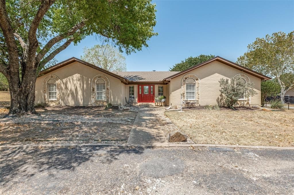 Main property image