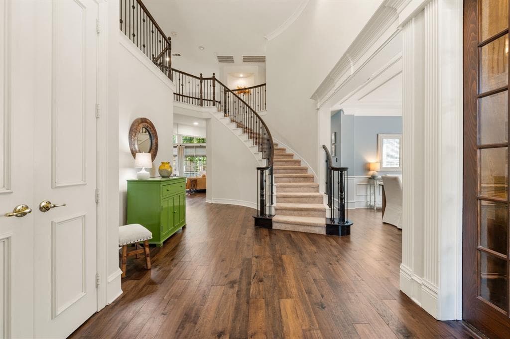 Gallery image 3