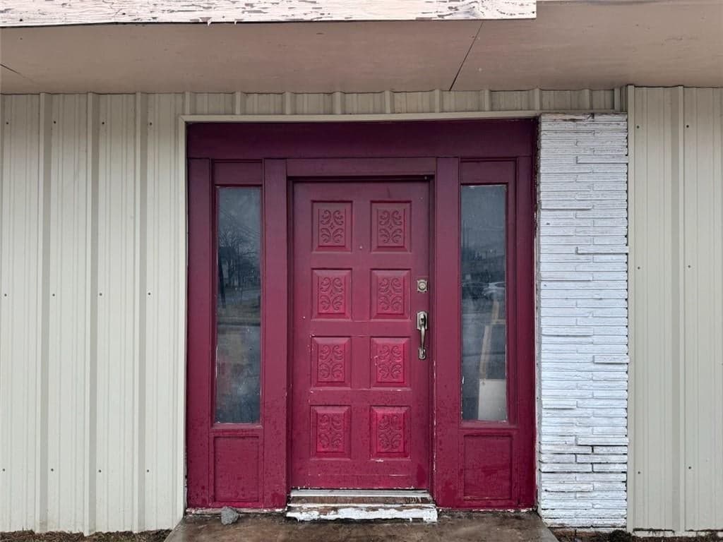1700 Herring Ave