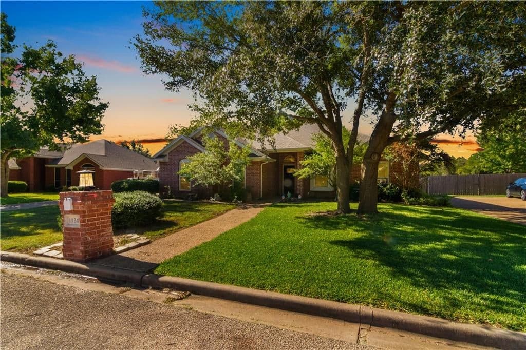 1024 Cheyenne Trl