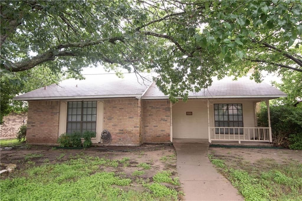 4422 Ponderosa Ln