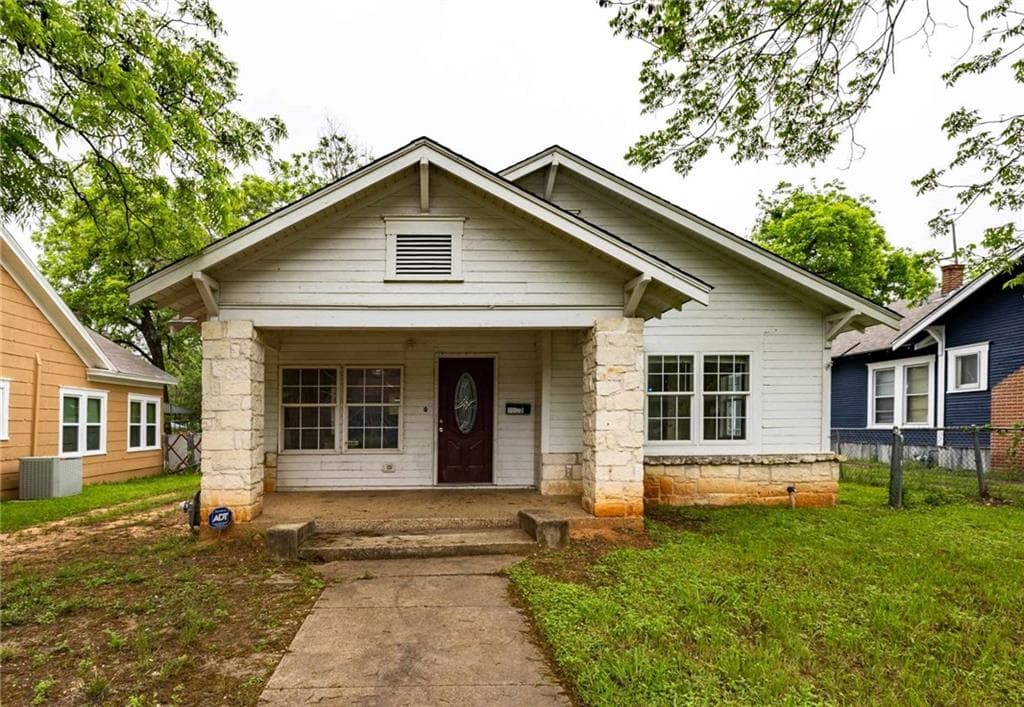 2612 Grim Ave