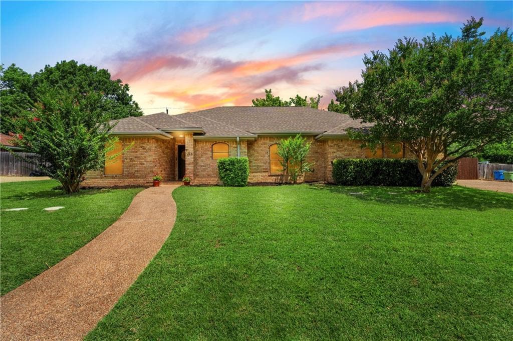 708 Regina Dr